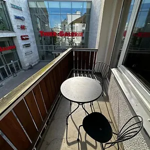 https://schone-2-1-2-zimmer-wohnung-im-herzen-von-dortmund.dortmundhotels.net