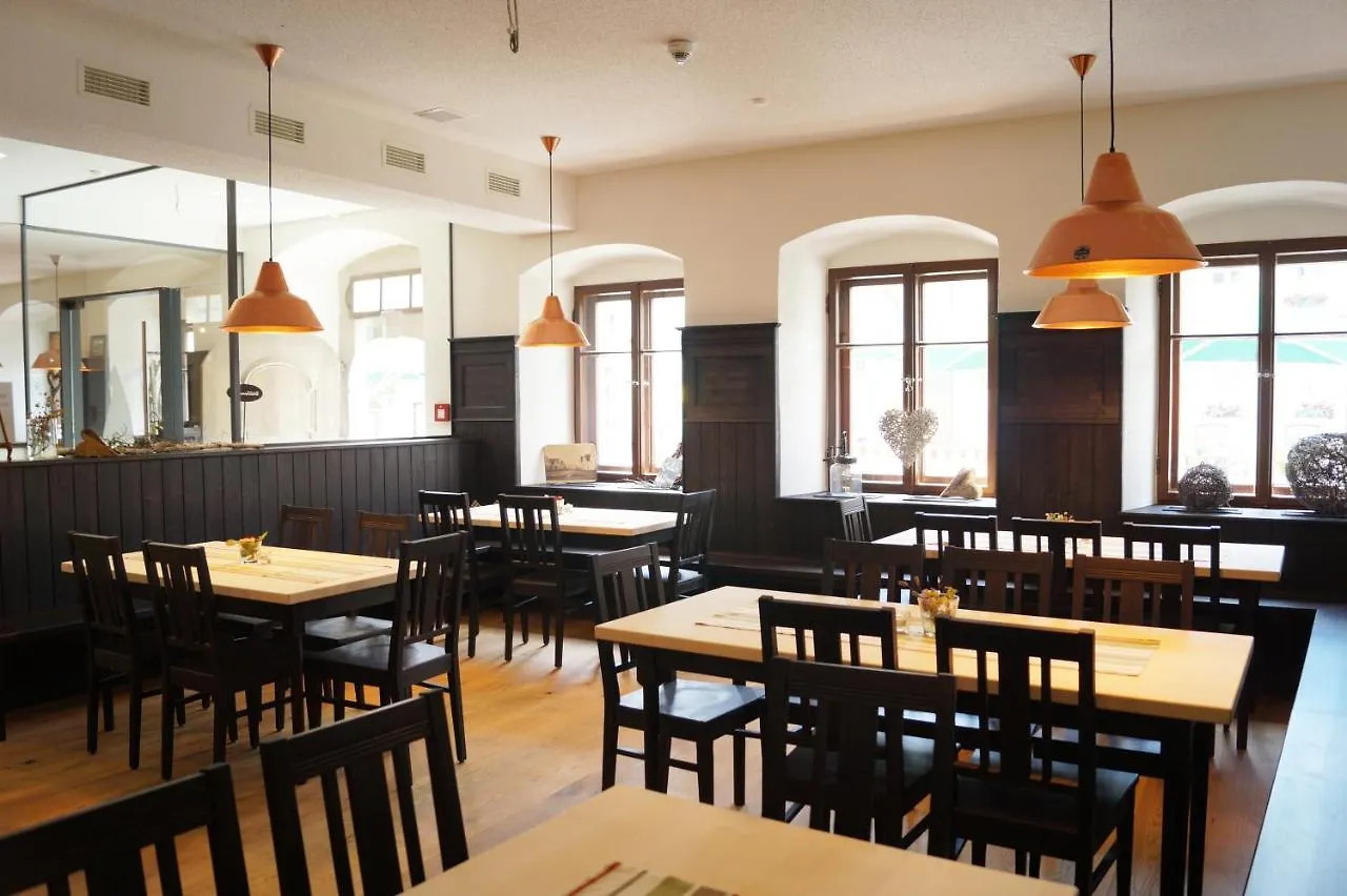 Altstadthotel Brauereigasthof Winkler Berching 3*,  Německo